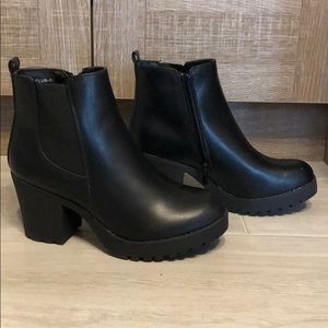 Black Chelsea boots